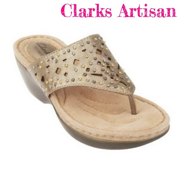 clarks thong sandals
